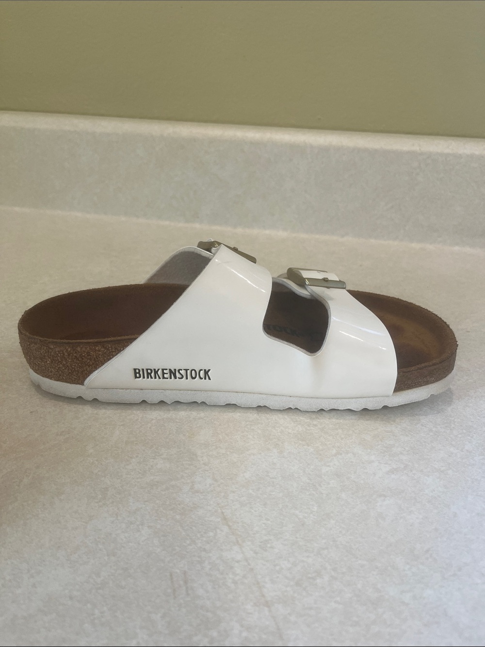 Birkenstock White Two-Strap Patent Slide Sz 5-51/2 (36) Great Condition - Picture 3 of 13